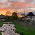度假居 Sissi - Wellness-paradies In Ruhiger Lage Mit Whirlpool Und Sauna Großschönau