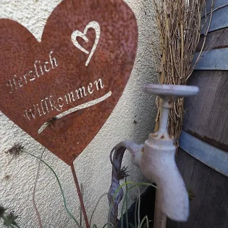 Ferienhaus Sissi - Wellness-paradies In Ruhiger Lage Mit Whirlpool Und Sauna Großschönau